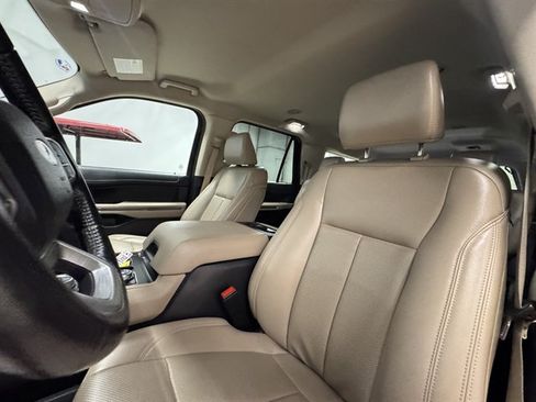 Used 2024 Ford Expedition Max XLT AWD/4WD image 24