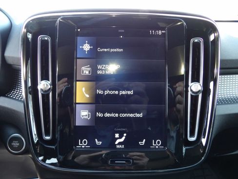 Used 2021 Volvo XC40 T5 R-Design w/ Protection Package Premier image 18