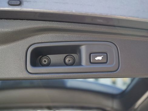 Used 2016 Honda Pilot Touring image 30