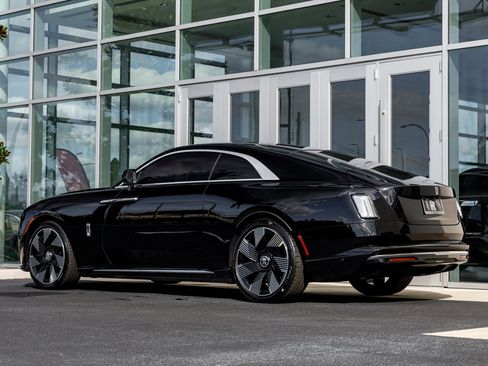 Certified 2025 Rolls-Royce Spectre w/ Spectre Enhancement Package image 7