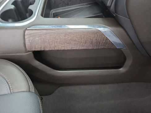 Used 2022 GMC Sierra 1500 Denali w/ Denali Reserve Package image 12