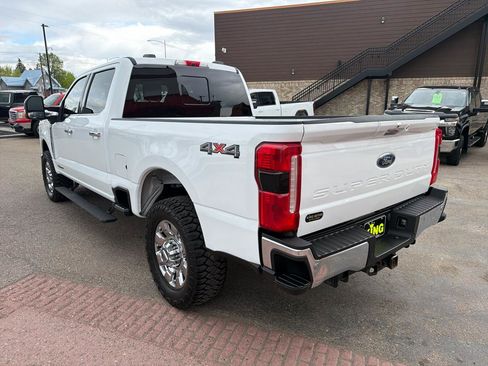 Used 2023 Ford F350 Lariat w/ Lariat Ultimate Package AWD/4WD image 4
