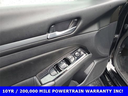 Used 2023 Nissan Altima 2.5 SV image 11