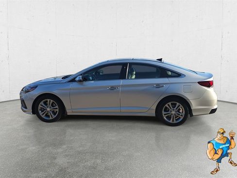 Used 2018 Hyundai Sonata Limited w/ Ultimate Package 07 image 8