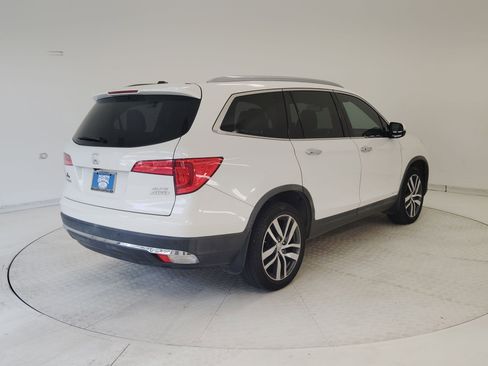 Used 2017 Honda Pilot Elite image 7