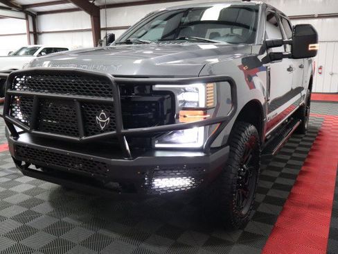 Used 2022 Ford F250 Lariat w/ Lariat Ultimate Package AWD/4WD image 20