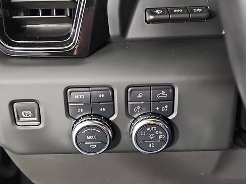 Used 2023 GMC Sierra 1500 AT4X AWD/4WD image 27
