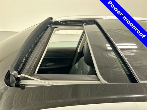 Used 2023 Nissan Rogue Platinum w/ Platinum Premium Package image 8