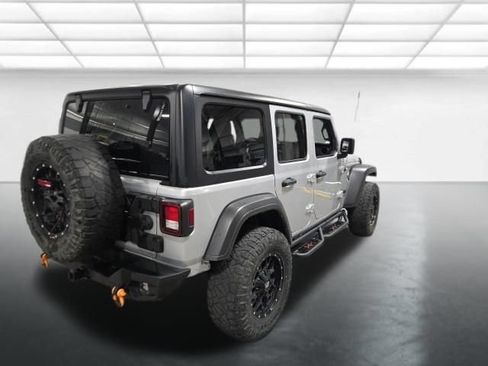 Used 2022 Jeep Wrangler Unlimited Sport AWD/4WD image 5