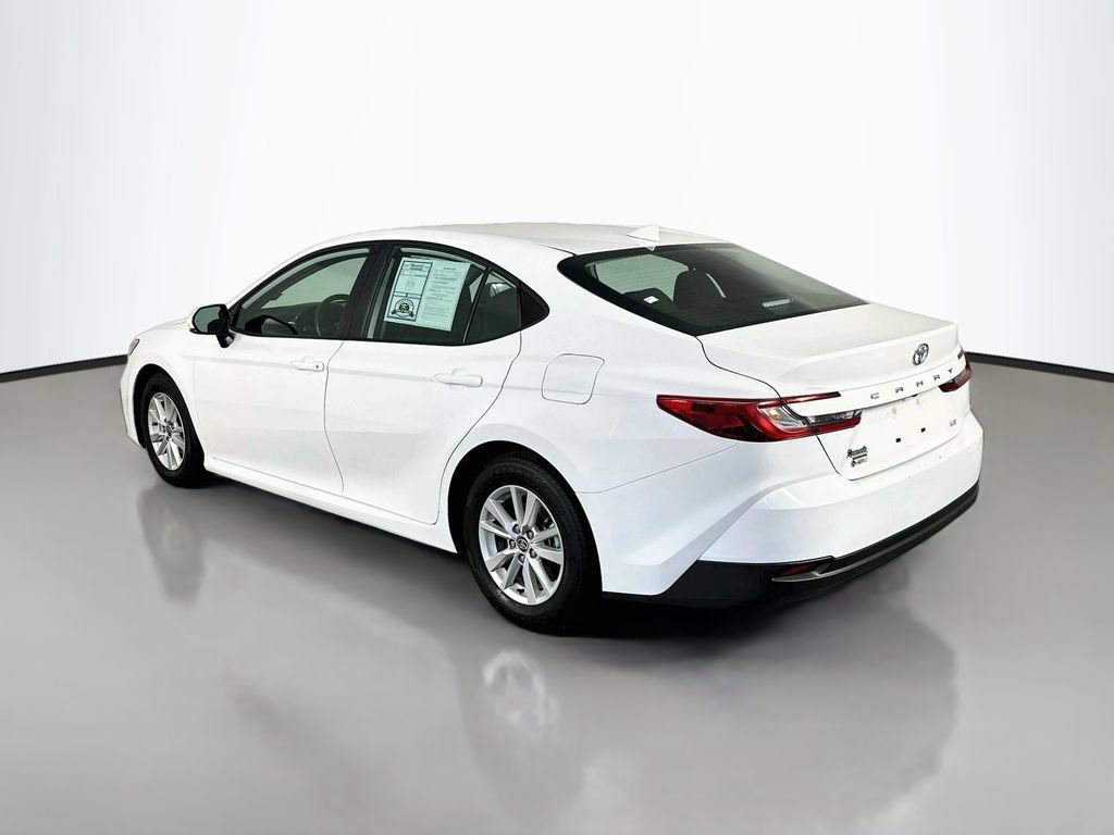 Used 2025 Toyota Camry LE FWD image 5