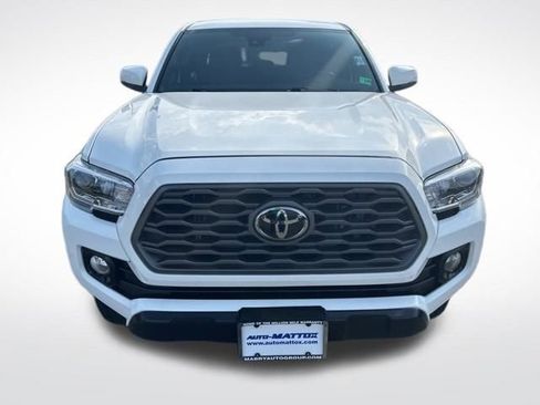 Used 2023 Toyota Tacoma TRD Off-Road image 9