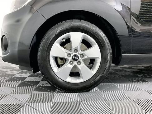 Used 2019 Kia Soul FWD image 11
