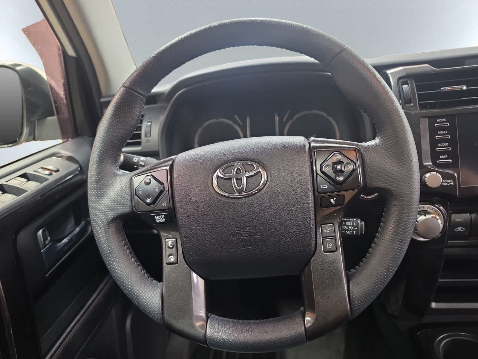 Used 2021 Toyota 4Runner TRD Off-Road Premium w/ Moonroof Package AWD/4WD image 17