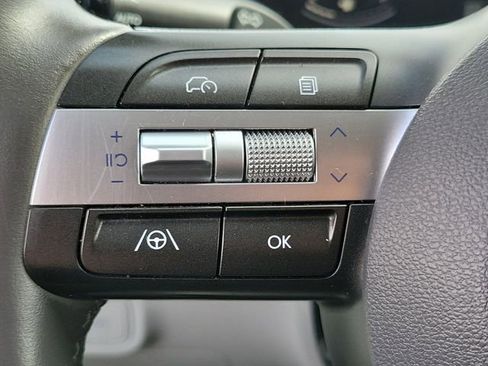 Certified 2024 Hyundai Kona SEL image 8