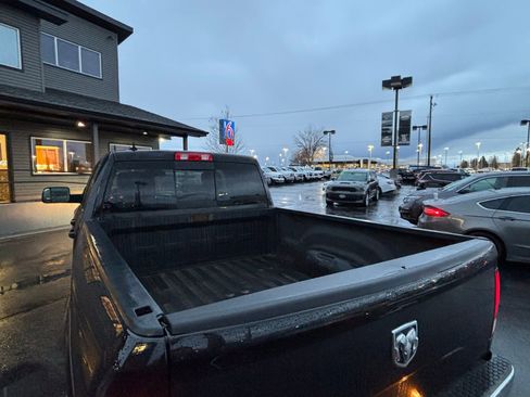 Used 2018 RAM 1500 Outdoorsman image 5