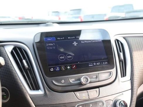 Used 2024 Chevrolet Malibu LT image 12