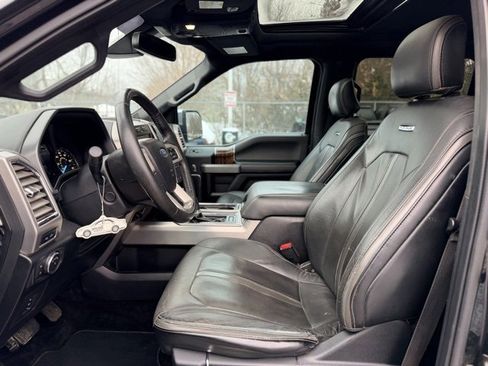 Used 2015 Ford F150 Platinum w/ Equipment Group 701A Luxury image 5