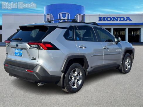 Used 2024 Toyota RAV4 XLE image 7