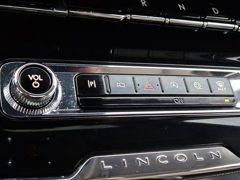 Used 2024 Lincoln Corsair AWD w/ Equipment Group 101A image 26