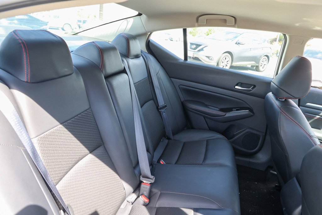 Used 2023 Nissan Altima 2.5 SR FWD image 18