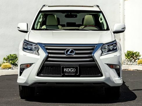 Used 2019 Lexus GX 460 Premium w/ Premium Package AWD/4WD image 3
