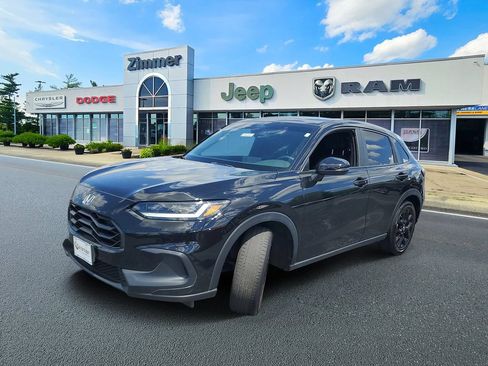 Used 2025 Honda HR-V Sport image 2