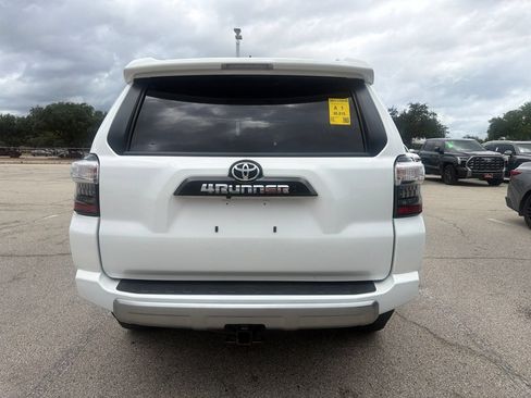 Used 2023 Toyota 4Runner TRD Off-Road Premium w/ Moonroof Package AWD/4WD image 5
