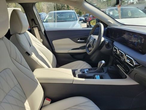 New 2026 Nissan Sentra SL w/ Floor Mat Package image 31