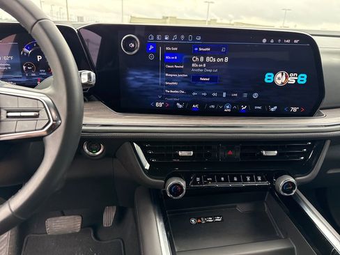 Used 2025 Chevrolet Tahoe Z71 image 22