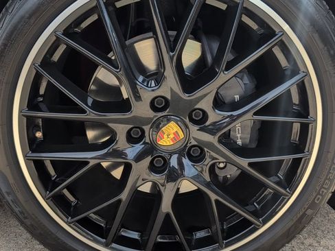 Used 2023 Porsche Panamera Platinum Edition image 6