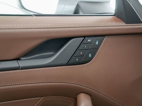 Certified 2025 Porsche 911 Carrera 4 GTS AWD/4WD image 18