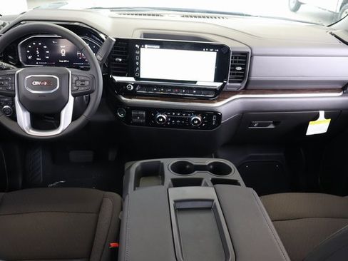 New 2026 GMC Sierra 1500 Elevation image 15