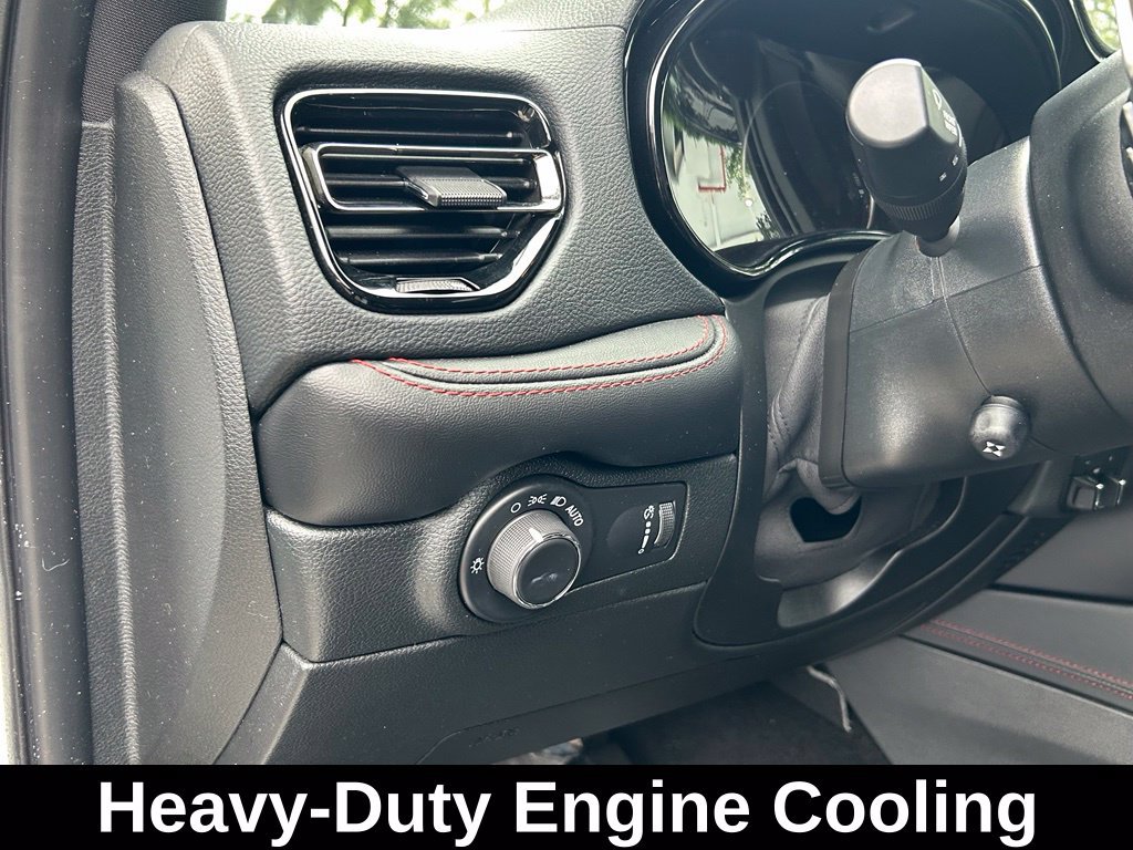 Used 2024 Dodge Durango GT RWD image 17