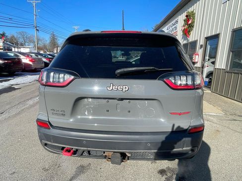 Used 2019 Jeep Cherokee Trailhawk AWD/4WD image 5