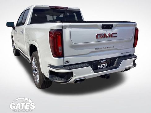 Used 2022 GMC Sierra 1500 Denali w/ Denali Reserve Package AWD/4WD image 8