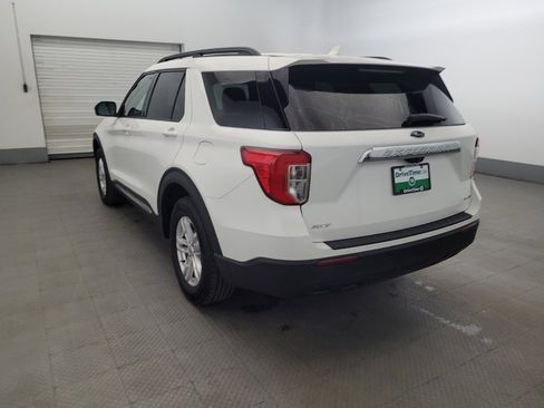 Used 2020 Ford Explorer XLT AWD/4WD image 5