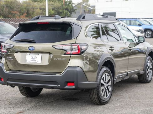 New 2025 Subaru Outback Premium image 4
