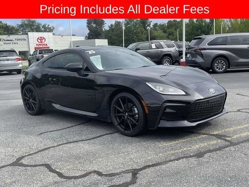 Used 2025 Toyota GR86 Premium RWD image 7