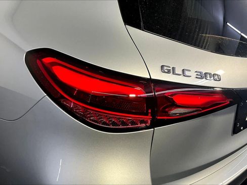 New 2026 Mercedes-Benz GLC 300 4MATIC image 5