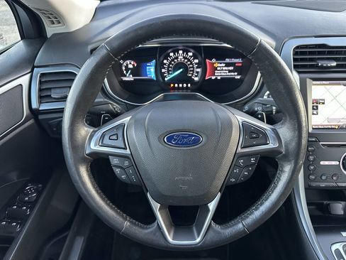 Used 2016 Ford Fusion Titanium FWD image 15