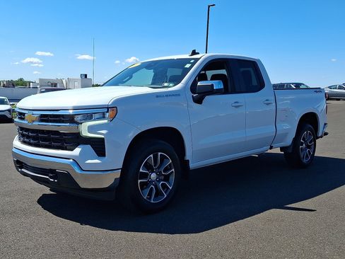 Certified 2023 Chevrolet Silverado 1500 LT AWD/4WD image 3