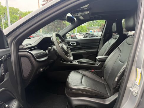 Used 2023 Jeep Compass High Altitude w/ Driver Assist Group I AWD/4WD image 15