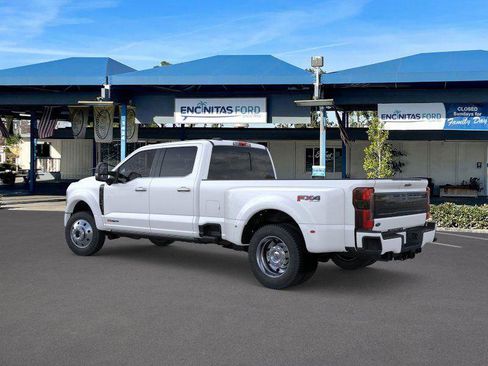 New 2026 Ford F450 Platinum w/ FX4 Off-Road Package image 4