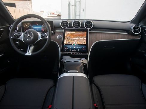 Certified 2025 Mercedes-Benz C 300 4MATIC Sedan image 28