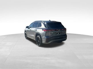 New 2026 Volkswagen Tiguan SE R-Line FWD video 3