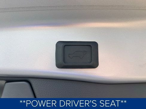 Used 2023 Toyota RAV4 XLE image 9