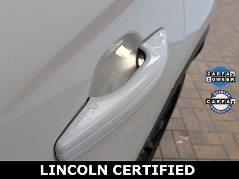 Certified 2022 Lincoln Nautilus Reserve w/ Equipment Group 201A image 10