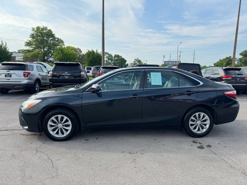 Used 2017 Toyota Camry LE image 6