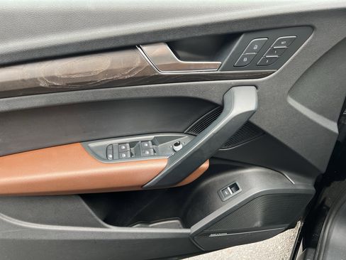 Used 2018 Audi Q5 2.0T Premium Plus w/ Premium Plus Package image 14