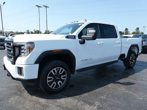Certified 2022 GMC Sierra 2500 AT4 w/ AT4 Premium Plus Package AWD/4WD image 9